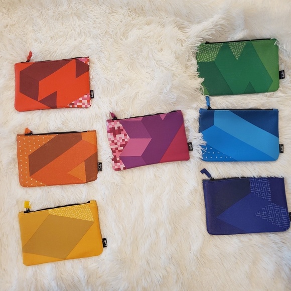 Ipsy Tetris Collection Box and Bags 🕹️ - Picture 4 of 4